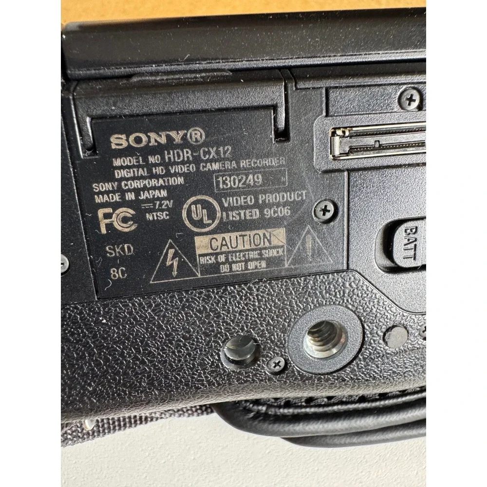 Sony Handycam HDR-CX12 Digital HD Video Camera Recorder Black 1080i Carl Zeiss